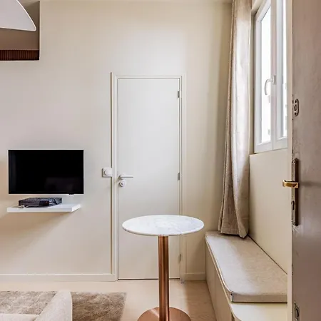 Montmartre-bail Mobilite-studio-2 People-renovated