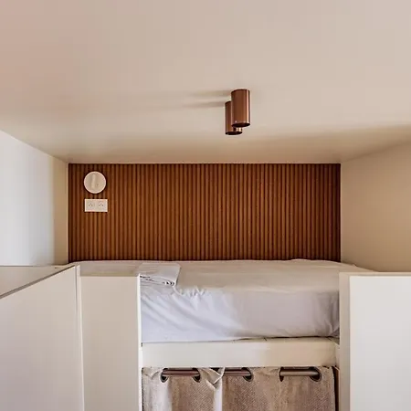 Montmartre-bail Mobilite-studio-2 People-renovated